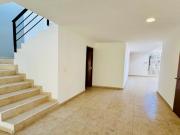 SE VENDE BONITA Y AMPLIA CASA EN NAVARRO, TORREON, COAHUILA