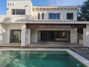 SE VENDE BONITA Y AMPLIA CASA EN PARQUE CENTRAL CHOLUL...