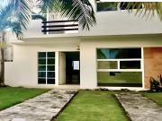 SE VENDE BONITA Y AMPLIA CASA EN PLAYA DEL CARMEN...