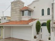 SE VENDE BONITA Y AMPLIA CASA EN VERACRUZ