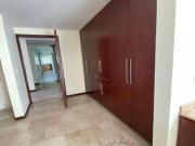 SE VENDE BONITA Y MUY AMPLIA CASA EN LOMAS DE...