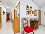 SE VENDE BONITO APARTAMENTO EN PLAYA DEL CURA!...