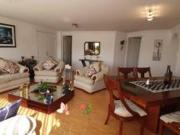 Se vende bonito departamento de tres dormitorios, sector...