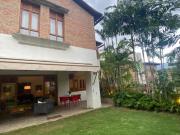 Se vende casa 1061m² 4h+s/4b+s/4e La Floresta