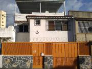 Se vende casa 195m2 6h/4b/2pe La Florida 3424