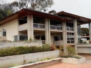 Se vende casa 1.273m2 Cerro Verde