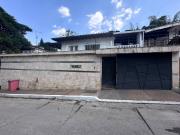Se Vende Casa 297m² 3h+1s/ 4b+1s/ 4e El Paraíso