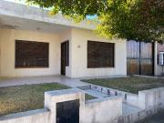 SE VENDE CASA 2 DORMITORIOS CON GALPON