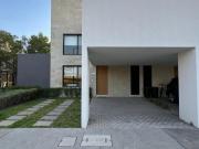SE VENDE CASA 2 RECAMARAS EL CAPRICHO LOMAS DE ANGELOPOLIS