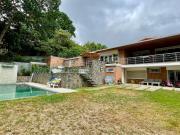 Se vende casa 3000m² 3h/7b/9e Los Campitos