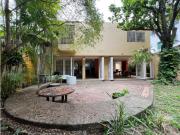 Se vende casa 300m2 3H+S/2.5B+S/4P Chuao