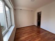 SE VENDE CASA 3 DORM CON COCHERA