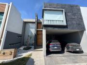 SE VENDE CASA 3 RECAMARAS BOSQUES DE ZAVALETA