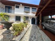 Se vende casa 400m2. 6H/8B/3P.Terraza del Club Hipico