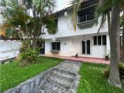 Se vende casa 403m2 4H/ 3B/ 2P San Luis
