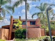 Se vende casa 410m2 3h+2s/4b/4p Caurimare