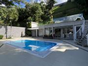 Se vende casa 450m2 4H+s/ 6B/ 6P Cerro verde