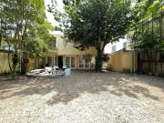 Se vende casa 493m² 3h+1s/3b+1s/5e Lomas de chuao