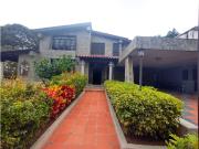 Se vende casa 550m2 Prados del Este 6085