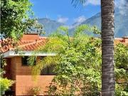 Se vende casa 590m2 Caurimare 3128