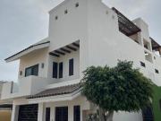 Se vende casa 5 recamaras