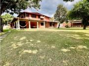 Se vende casa 650m2 Cerro Verde 3636 Se vende casa 650m2 Cerro Verde 3636