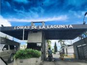 Se vende casa 704.95 m2 Lomas de La Lagunita