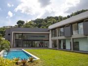 Se vende casa 710m2 Lomas del Mirador 0581