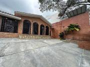 Se vende casa 797m² 4h+1s/4b+1s/10e Altamira