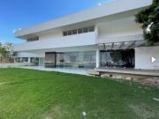 Se vende casa 800m2 4H+2s/ 7B/ 6P Lomas del mirador