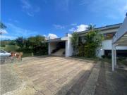 Se vende casa 820m2 La Lagunita 1131