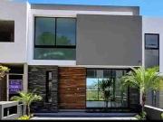 SE VENDE CASA ALTOZANO MORELIA