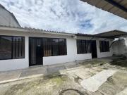 SE VENDE CASA AMPLIA DE UN PISO EN LA MARIA OCCIDENTE