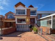 SE VENDE CASA AMPLIA EN CHIA