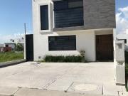 Se Vende Casa Amueblada en Grand Juriquilla,...