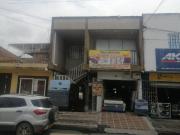 SE VENDE CASA BIFAMILIAR EN LAS DELICIAS CON LOCAL