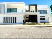 SE VENDE CASA BOSQUES DE SENECU CON CALDERA