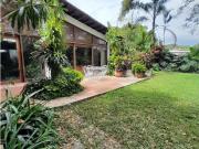 Se vende Casa C:580m2 T:1700m² 5h+2s/6b+2s/6p, Lomas del...