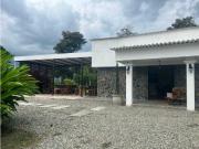 SE VENDE CASA CAMPESTRE DE 1 NIVEL VIA A LA TEBAIDA