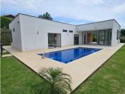 SE VENDE CASA CAMPESTRE EN CERRITOS