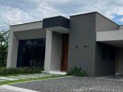 SE VENDE CASA CAMPESTRE EN EL SECTOR DE COMBIA