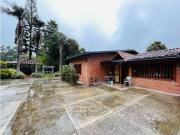 SE VENDE CASA CAMPESTRE EN RIONEGRO ANTIOQUIA DE 10973 M2