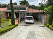 Se vende casa campestre via al aeropuerto, Armenia Quindio