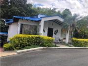 SE VENDE CASA CAMPESTRE. VIA CIRCASIA. QUINDIO