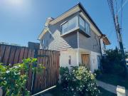 Se Vende Casa Central, Constitución