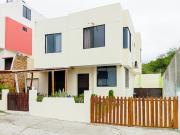 Se Vende Casa Cerca del Mar en Manta