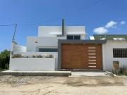 Se Vende Casa Cerca del Mar en Salinas