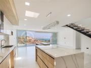 Se Vende Casa Cerca del Mar y Frente al Mar en Ciudad...