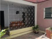 Se Vende Casa Comercial en Casco Central en Los Guayos...