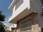 Se vende Casa Comercial ubicada en la Urbanización Los...